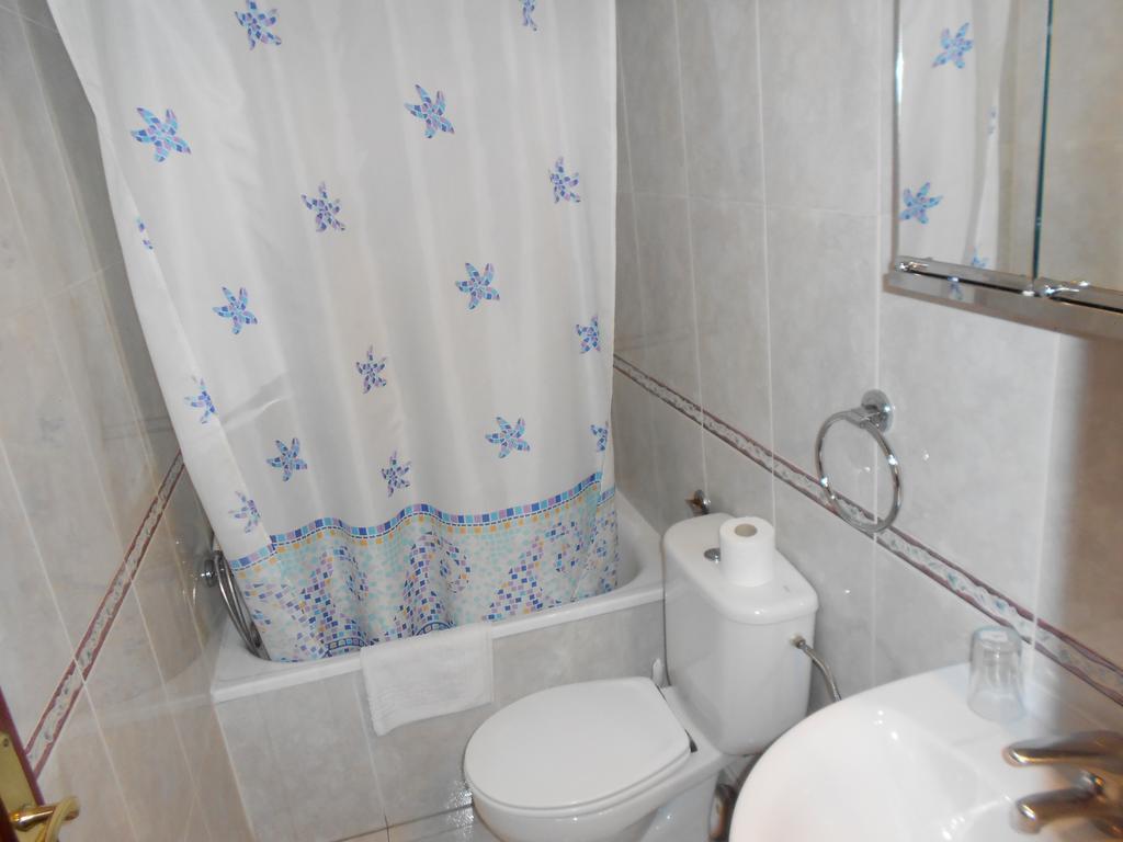 Hostal Internacional Madrid Extérieur photo