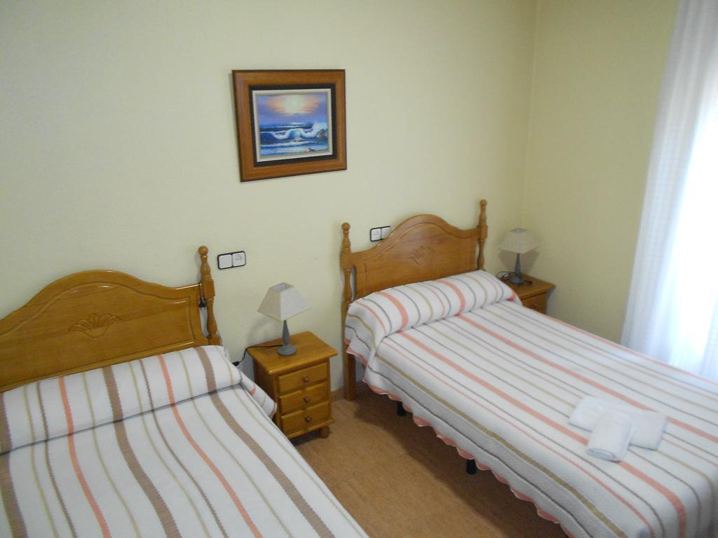Hostal Internacional Madrid Extérieur photo
